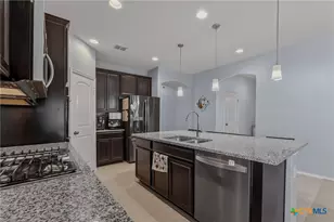 6629 Bowie Cv, Schertz, TX 78108 - Photo 4