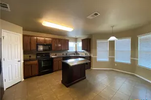 2101 Golden Eagle Dr, Killeen, TX 76549 - Photo 4