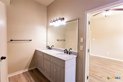 1023 Paseo Del Plata, Temple, TX 76502 - Photo 10