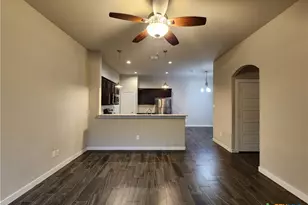 506 Creekside Frst, New Braunfels, TX 78130 - Photo 2