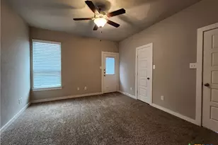 506 Creekside Frst, New Braunfels, TX 78130 - Photo 16