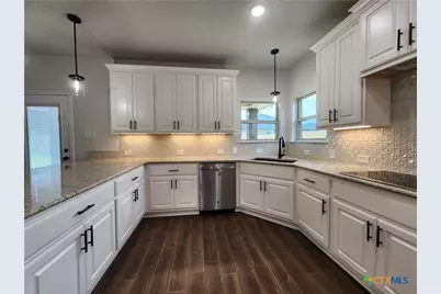 718 Golden Eagle Drive, Salado, TX 76571 - Photo 10
