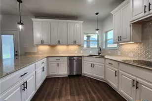 718 Golden Eagle Dr, Salado, TX 76571 - Photo 10