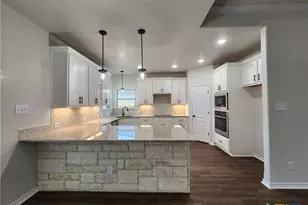 718 Golden Eagle Dr, Salado, TX 76571 - Photo 8