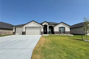 718 Golden Eagle Dr, Salado, TX 76571 - Photo 1
