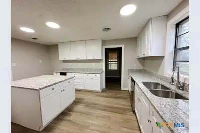 7121 McGregor Park Road, Temple, TX 76502 - Photo 10