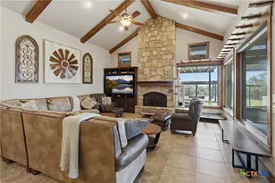 439 Mystic Pkwy, Spring Branch, TX 78070 - Photo 6