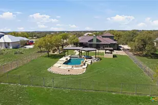 439 Mystic Pkwy, Spring Branch, TX 78070 - Photo 8
