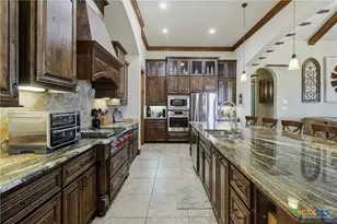 439 Mystic Pkwy, Spring Branch, TX 78070 - Photo 4