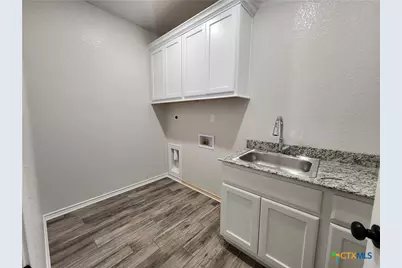 724 Golden Eagle Drive, Salado, TX 76571 - Photo 16