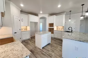 724 Golden Eagle Dr, Salado, TX 76571 - Photo 10