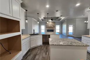 724 Golden Eagle Dr, Salado, TX 76571 - Photo 12