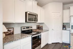 2415 Creekside Hills Blvd, Copperas Cove, TX 76522 - Photo 10