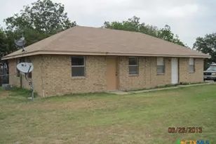 208 Gibson St, Copperas Cove, TX 76522 - Photo 1