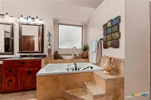 200 Redbird Ln, Kingsbury, TX 78638 - Photo 20