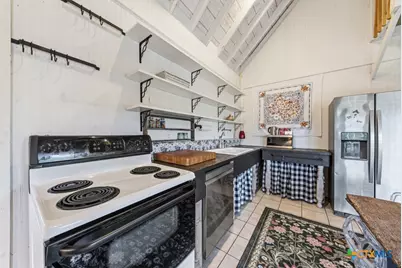 900 Summit Pass, San Marcos, TX 78666 - Photo 10