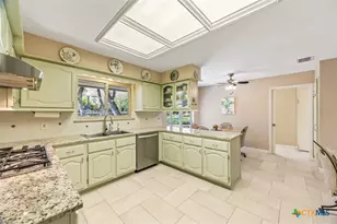 9106 Sundew Cir, San Antonio, TX 78266 - Photo 8