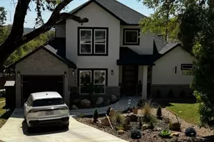 626 Hillclimb, Canyon Lake, TX 78133 - Photo 2