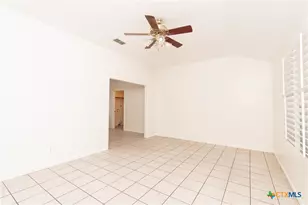 11 Basswood Ct, Belton, TX 76513 - Photo 4