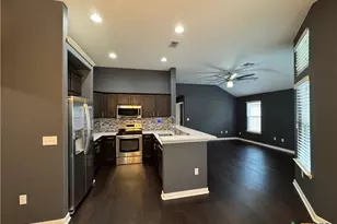 210 Yellowstone Dr, Victoria, TX 77904 - Photo 16