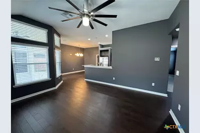 210 Yellowstone Drive, Victoria, TX 77904 - Photo 14