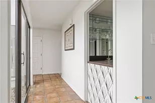 118 Santa Fe, Victoria, TX 77904 - Photo 4