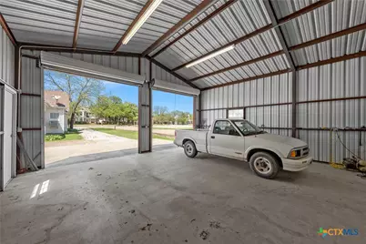 708 E Texas Avenue, Mart, TX 76664 - Photo 30