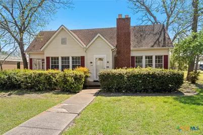 708 E Texas Avenue, Mart, TX 76664 - Photo 1