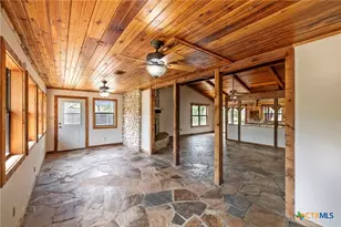 2630 Ponderosa Dr, New Braunfels, TX 78132 - Photo 10