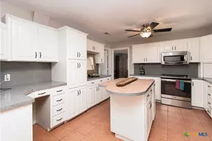 18 Morgan's Point Blvd, Belton, TX 76513 - Photo 8