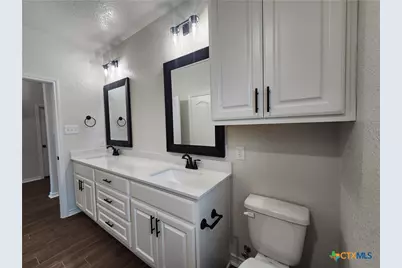 712 Golden Eagle Drive, Salado, TX 76571 - Photo 8