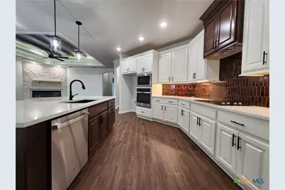 712 Golden Eagle Drive, Salado, TX 76571 - Photo 24