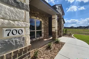 700 Golden Eagle Dr, Salado, TX 76571 - Photo 2
