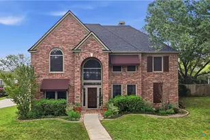 440 Oak Trce, New Braunfels, TX 78132 - Photo 2