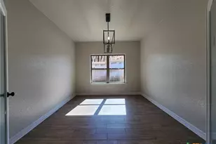 806 Eagle Hts Dr, Salado, TX 76571 - Photo 6