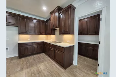 806 Eagle Heights Drive, Salado, TX 76571 - Photo 32
