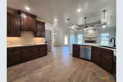 806 Eagle Heights Drive, Salado, TX 76571 - Photo 10