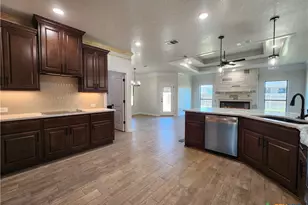 806 Eagle Hts Dr, Salado, TX 76571 - Photo 10