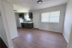 3203 Lake Travis Ave, Killeen, TX 76543 - Photo 6