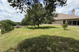 849 Santa Cruz Ln, New Braunfels, TX 78132 - Photo 38