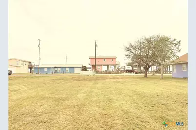 1116 S Ocean Drive, Port Lavaca, TX 77979 - Photo 2