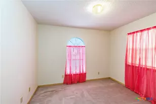 806 St Michael St, Gonzales, TX 78629 - Photo 18