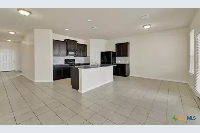 1355 Fall Cover, New Braunfels, TX 78130 - Photo 4