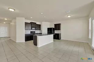 1355 Fall Cover, New Braunfels, TX 78130 - Photo 4