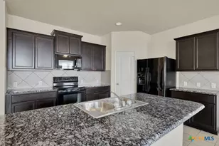 1355 Fall Cover, New Braunfels, TX 78130 - Photo 6