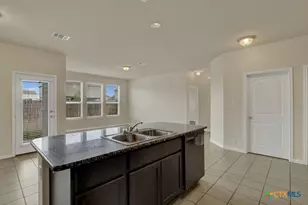 1355 Fall Cover, New Braunfels, TX 78130 - Photo 8