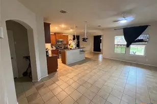 5202 Dauphin Dr, Belton, TX 76513 - Photo 2