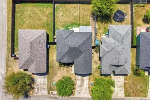 2207 Stoneham, Temple, TX 76504 - Photo 2