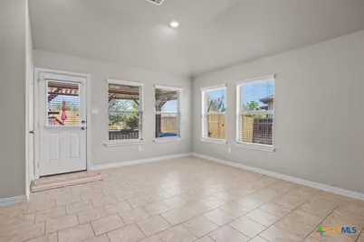 5642 Meadow Sky, New Braunfels, TX 78132 - Photo 10