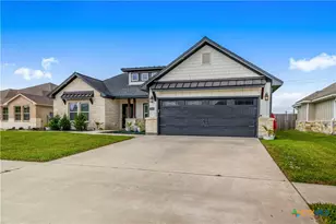 504 Townhall Ln, Victoria, TX 77904 - Photo 2